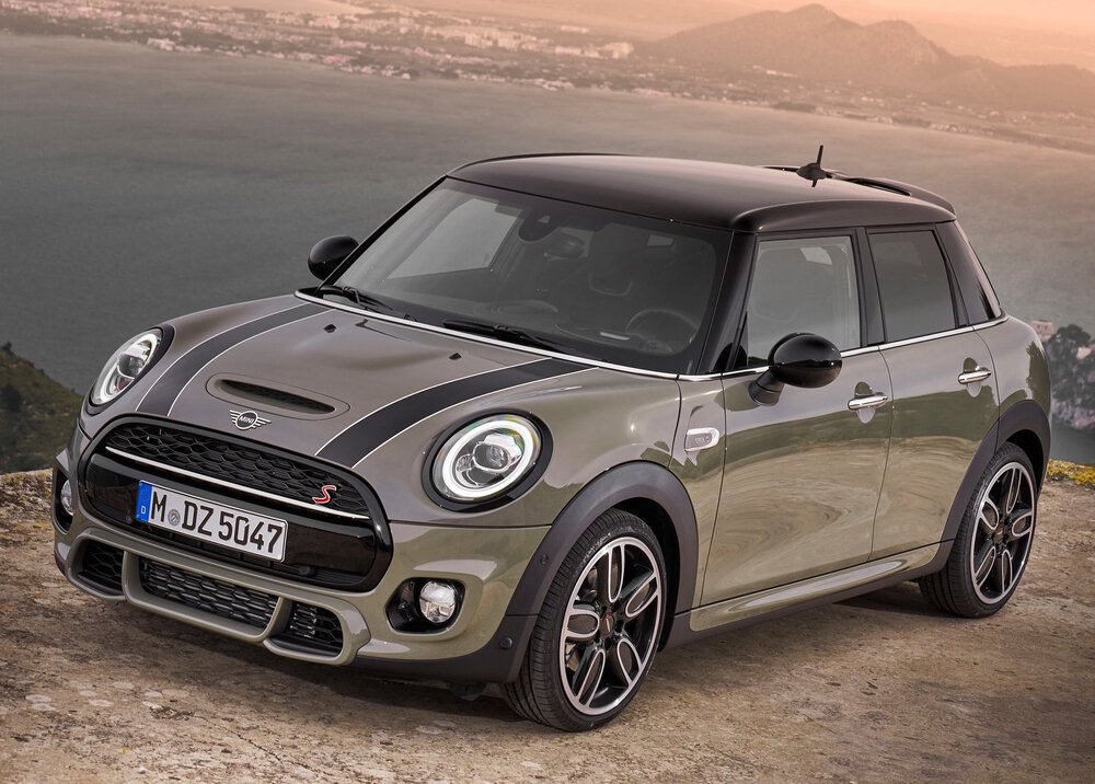 MINI MINI Cooper Classic Hatchback 3-door (Euro 6D)