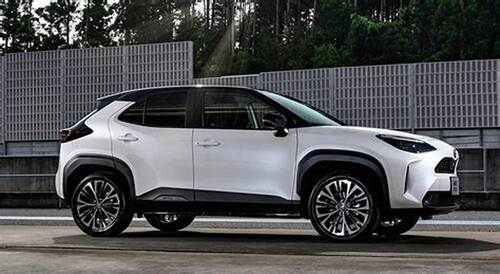 TOYOTA YARIS CROSS 1.5H (116 CV) E-CVT Business Sport